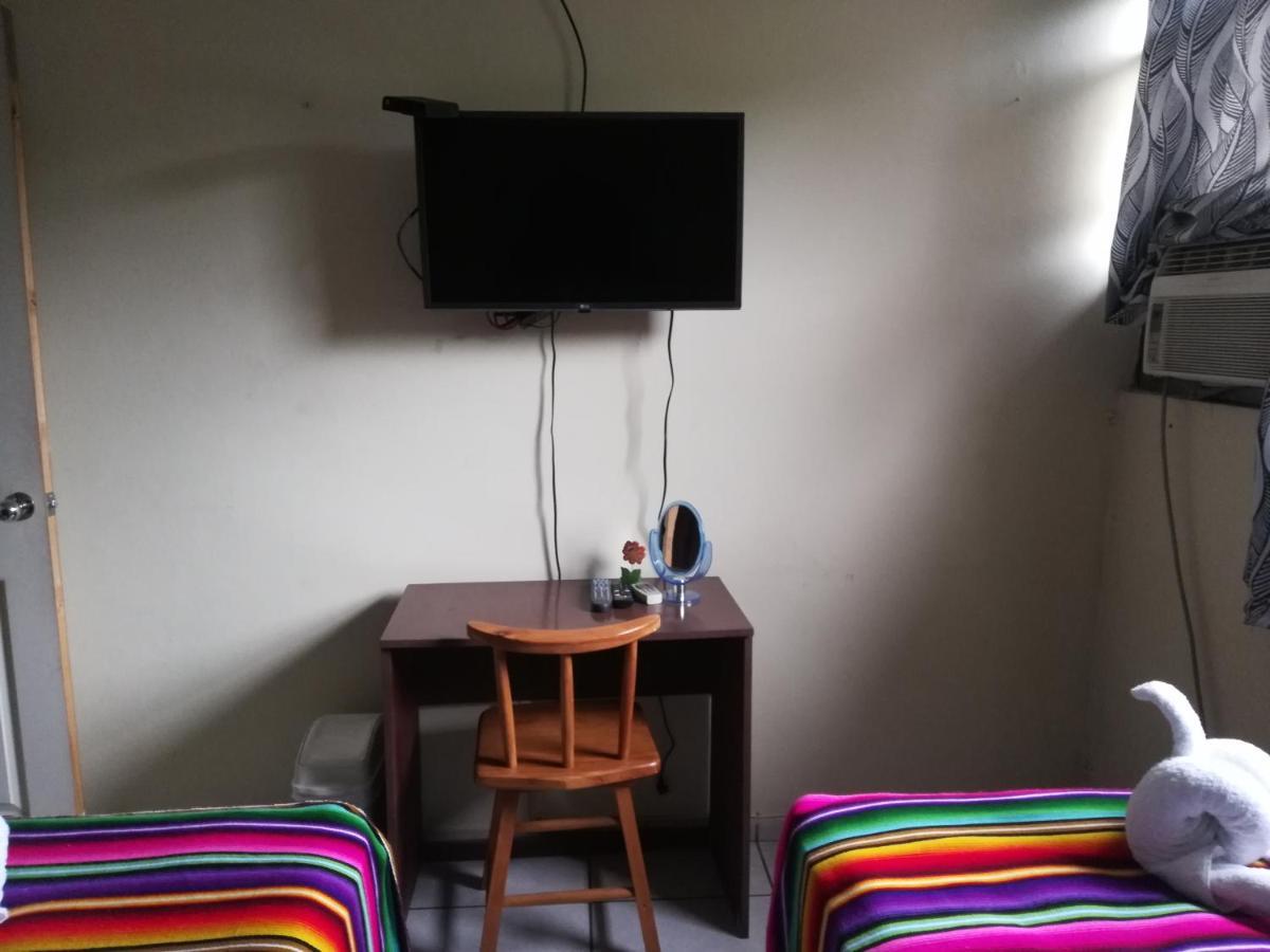 Hotel Antiguo Antiguo Cuscatlán Екстериор снимка