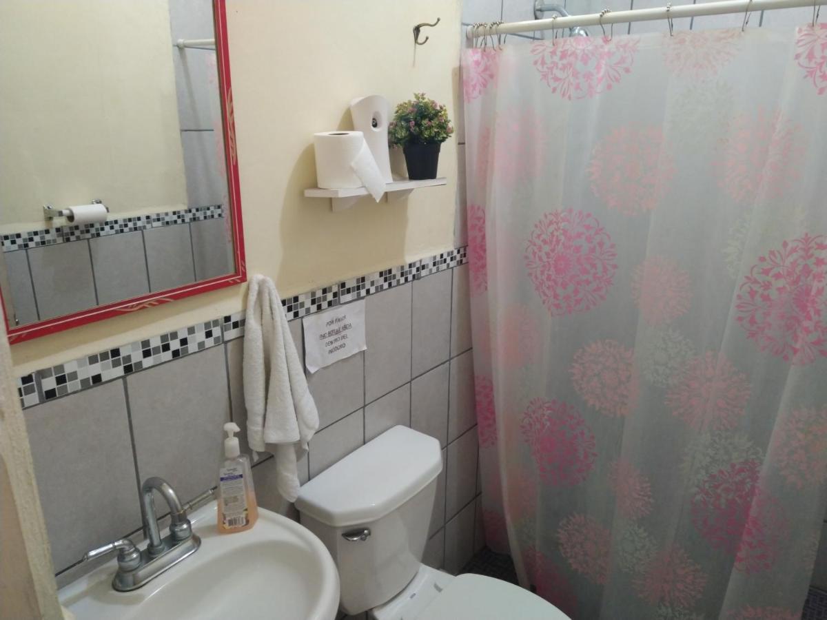 Hotel Antiguo Antiguo Cuscatlán Екстериор снимка