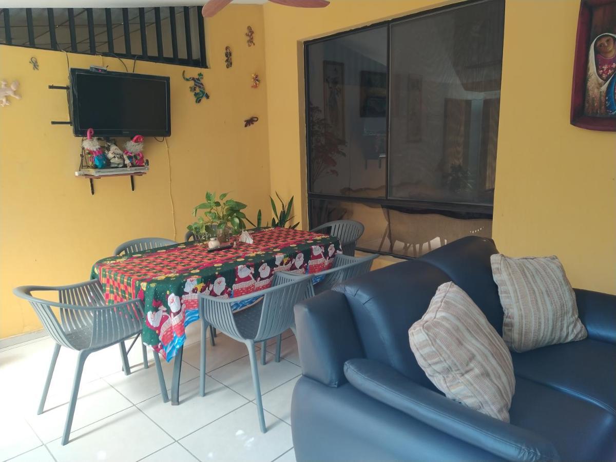 Hotel Antiguo Antiguo Cuscatlán Екстериор снимка