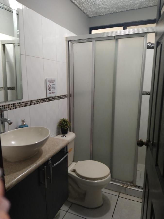 Hotel Antiguo Antiguo Cuscatlán Екстериор снимка