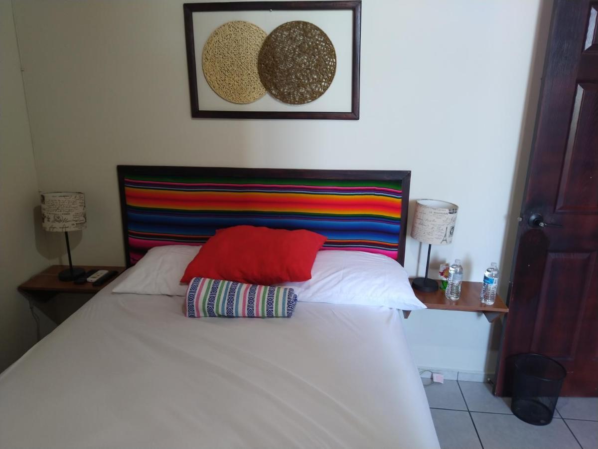 Hotel Antiguo Antiguo Cuscatlán Екстериор снимка