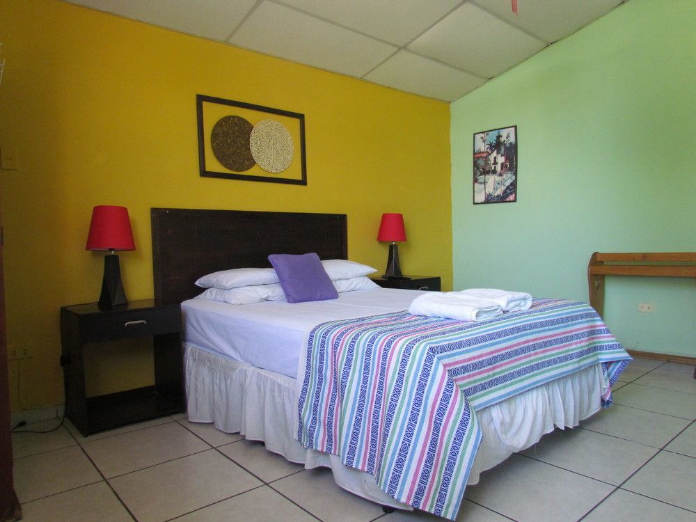 Hotel Antiguo Antiguo Cuscatlán Екстериор снимка