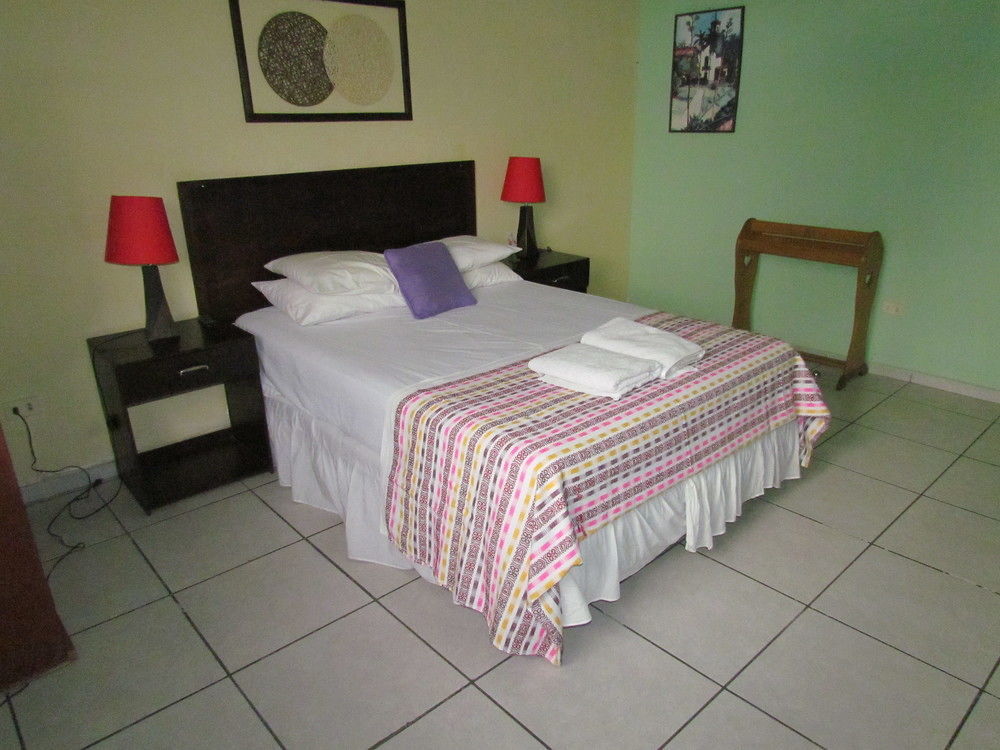 Hotel Antiguo Antiguo Cuscatlán Екстериор снимка
