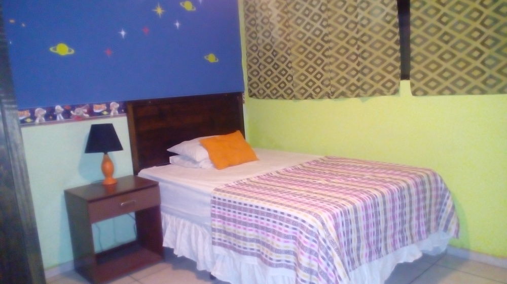 Hotel Antiguo Antiguo Cuscatlán Екстериор снимка